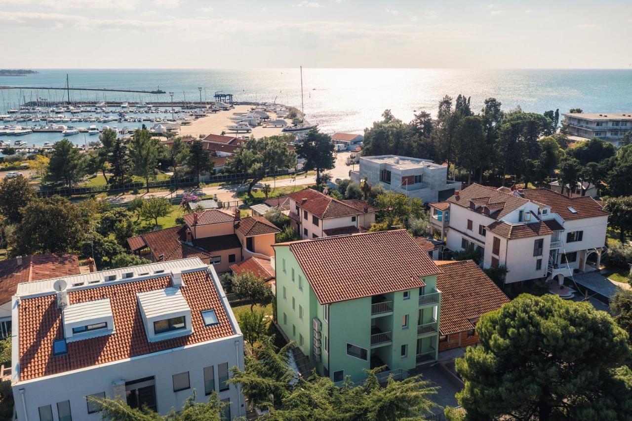 Andrea House With Apartments Умаг Екстер'єр фото