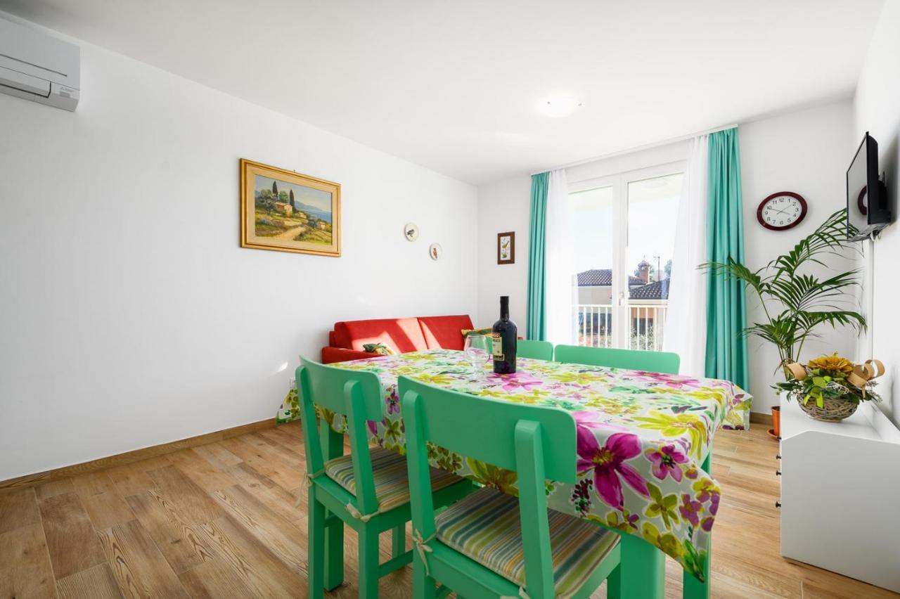 Andrea House With Apartments Умаг Екстер'єр фото