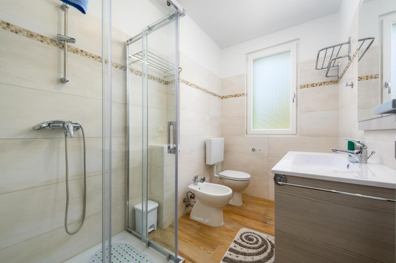 Andrea House With Apartments Умаг Екстер'єр фото