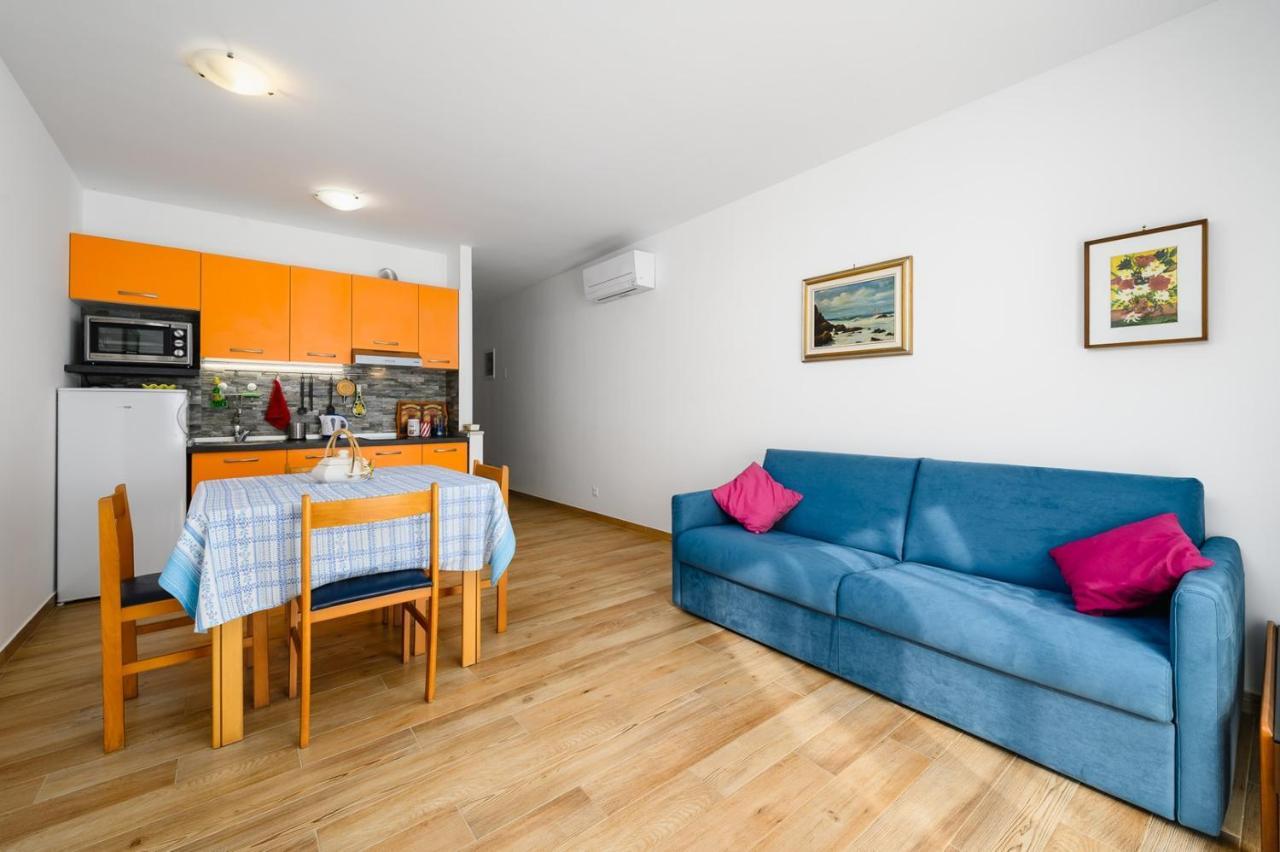 Andrea House With Apartments Умаг Екстер'єр фото