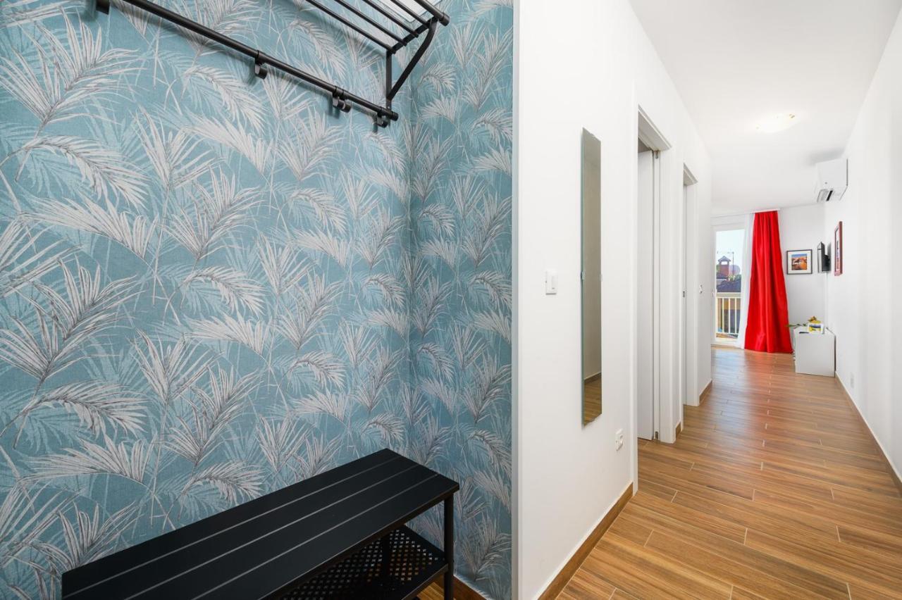 Andrea House With Apartments Умаг Екстер'єр фото