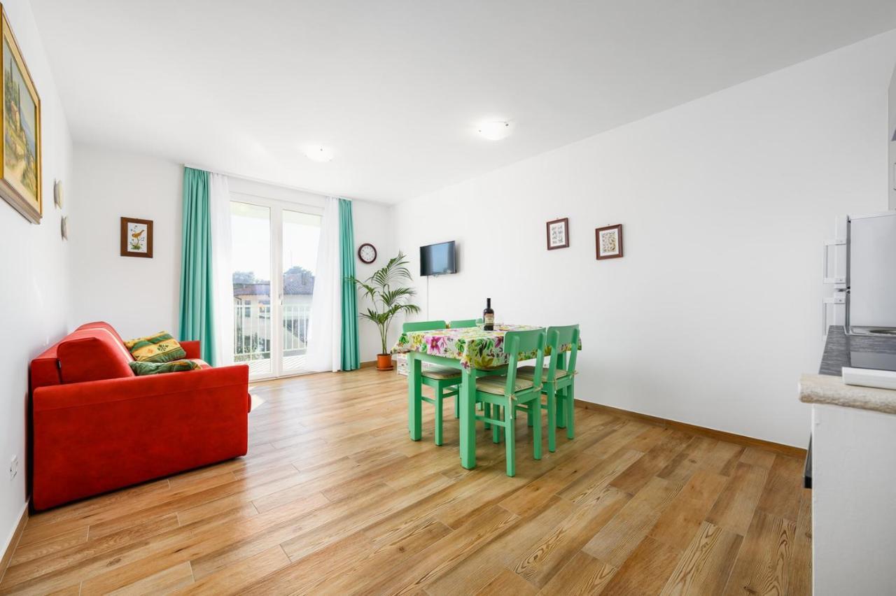 Andrea House With Apartments Умаг Екстер'єр фото