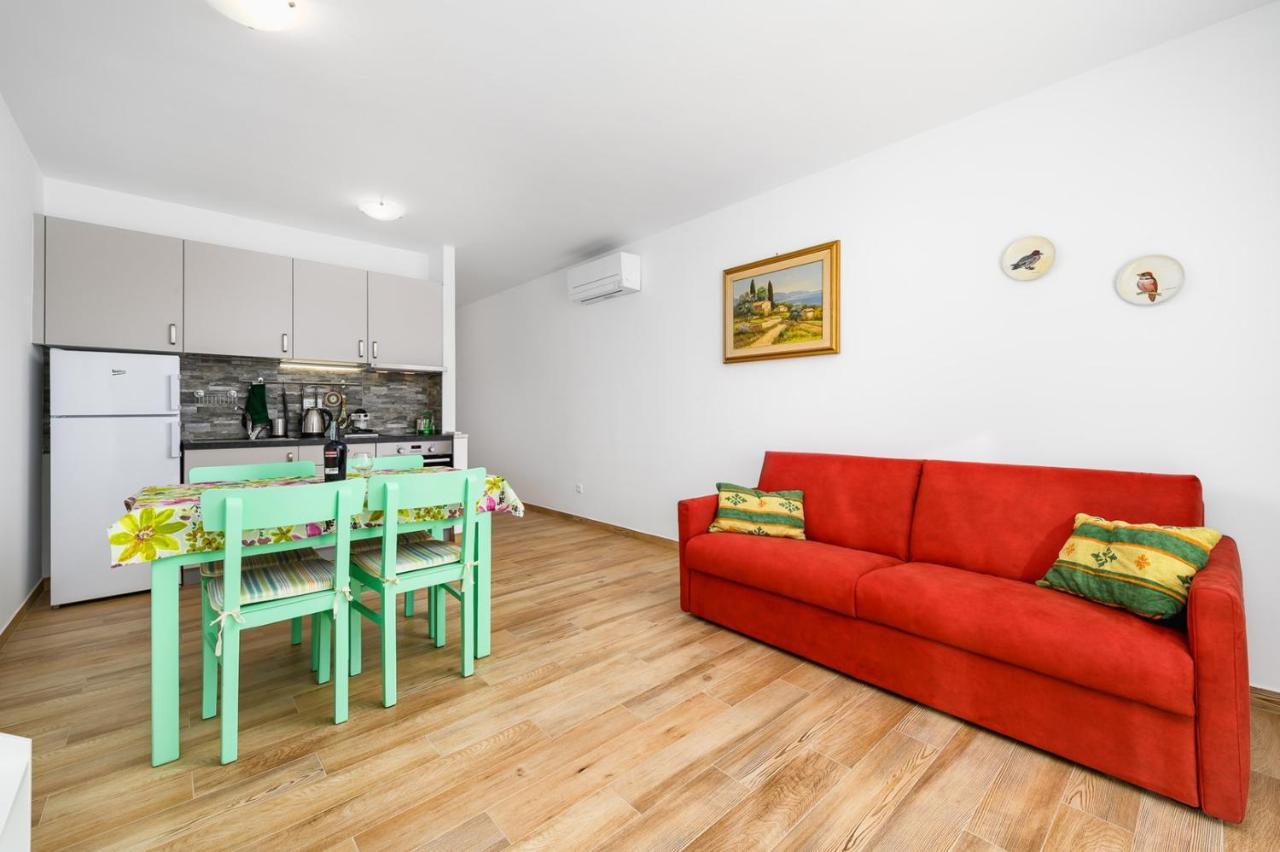 Andrea House With Apartments Умаг Екстер'єр фото